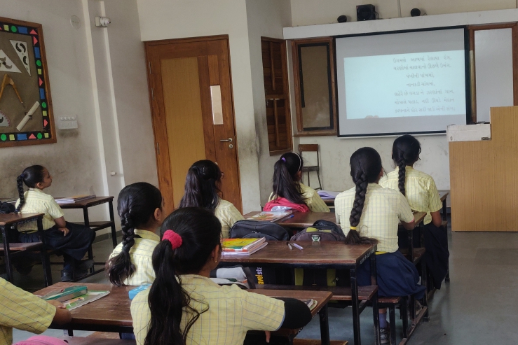 Activity 3 - Mrs. Alpa & Nishit Pravin Kothari Interactive Class Room (EMS 3 to 5) - Vidyamandir Trust, Palanpur